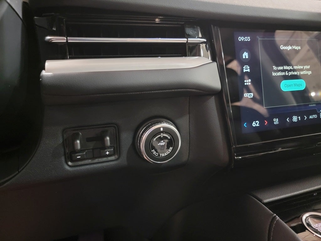 2025 Lincoln Navigator L Reserve