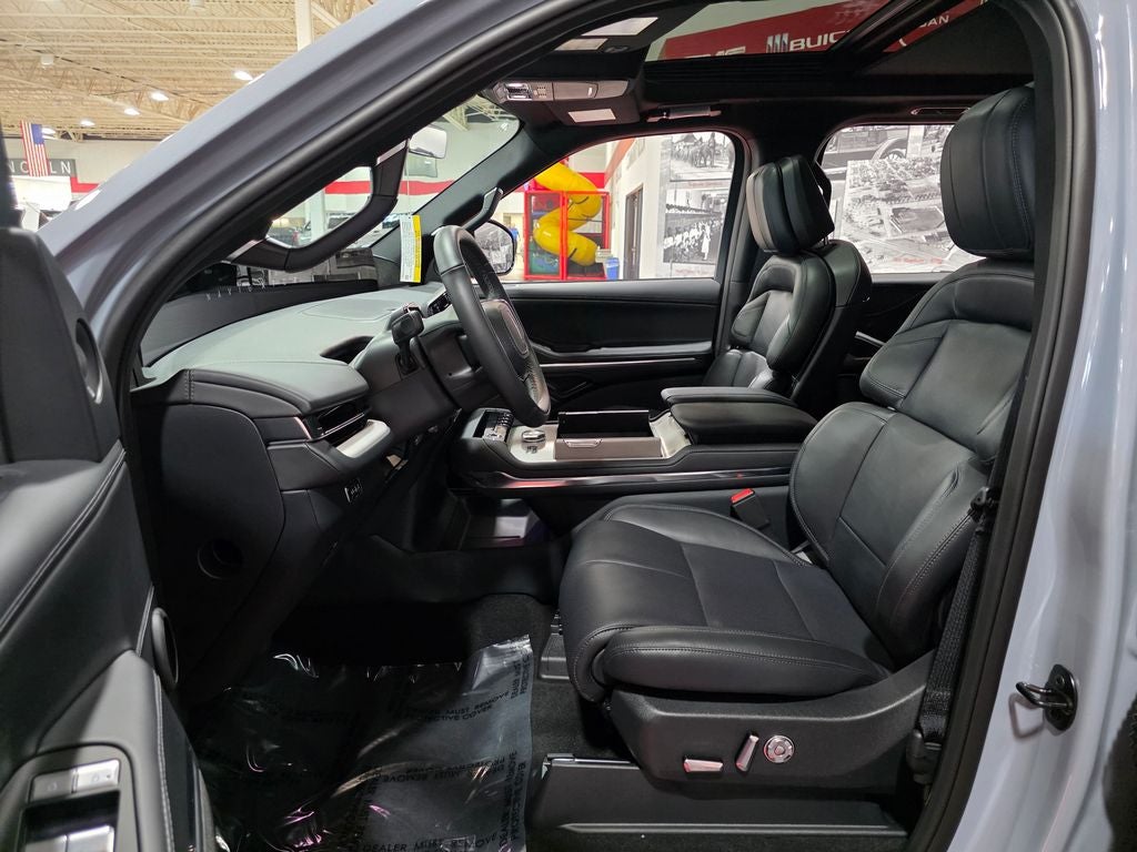 2026 Lincoln Navigator L Reserve