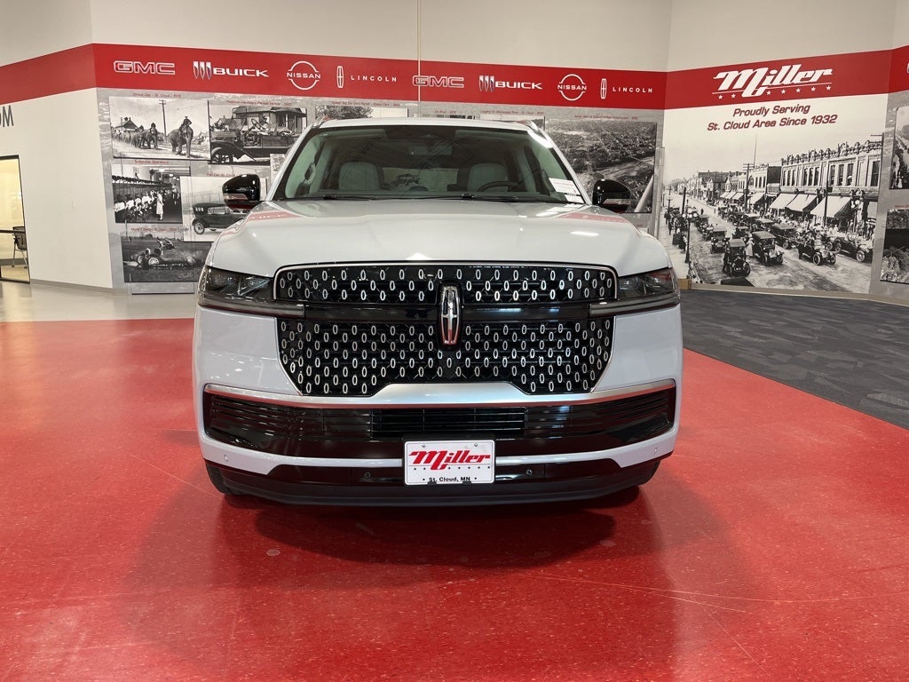 2026 Lincoln Navigator L Reserve