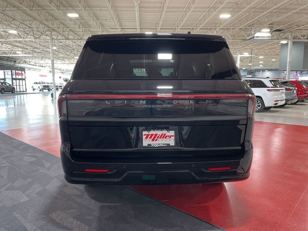 2026 Lincoln Navigator L Reserve