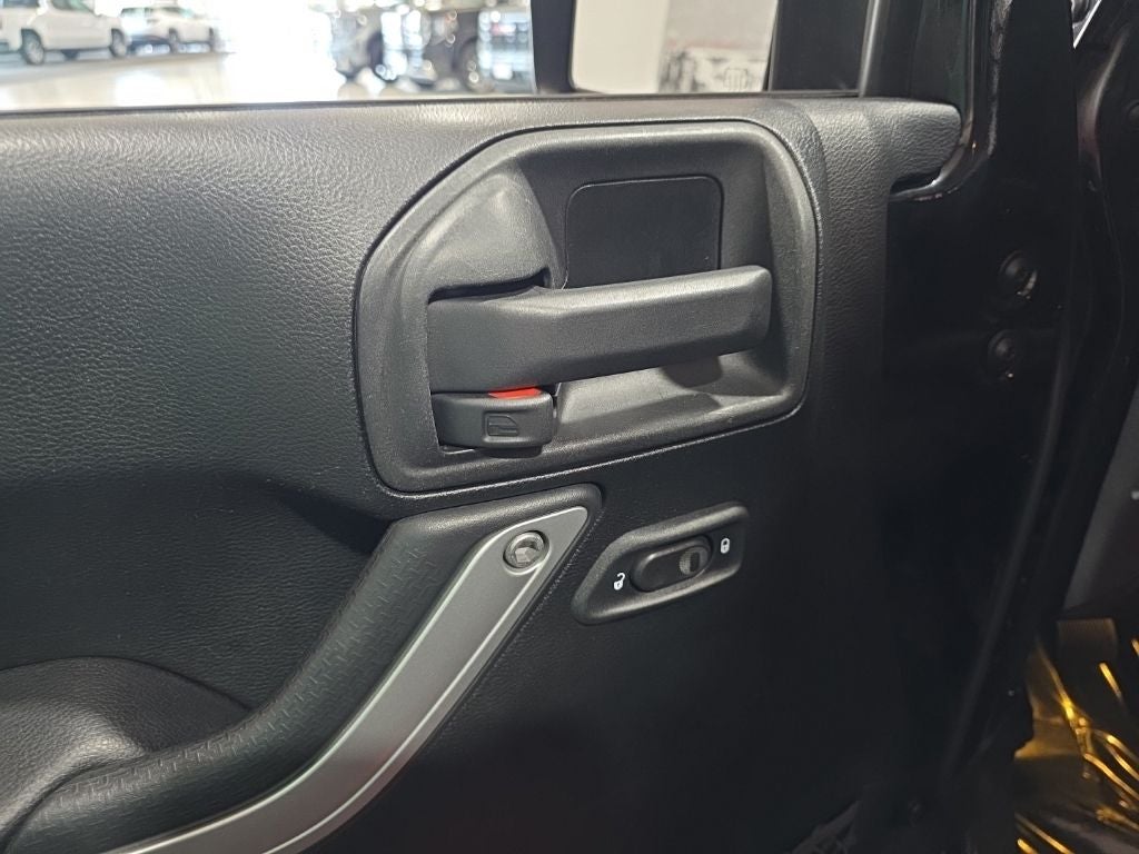 2013 Jeep Wrangler Sahara