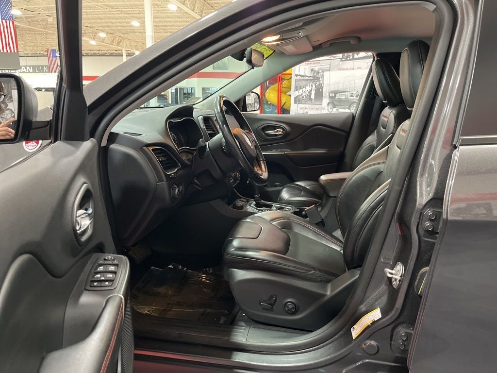 2020 Jeep Cherokee Trailhawk