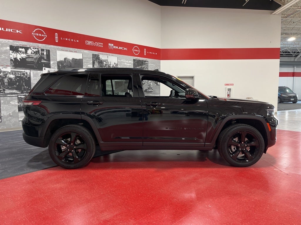 2023 Jeep Grand Cherokee Altitude