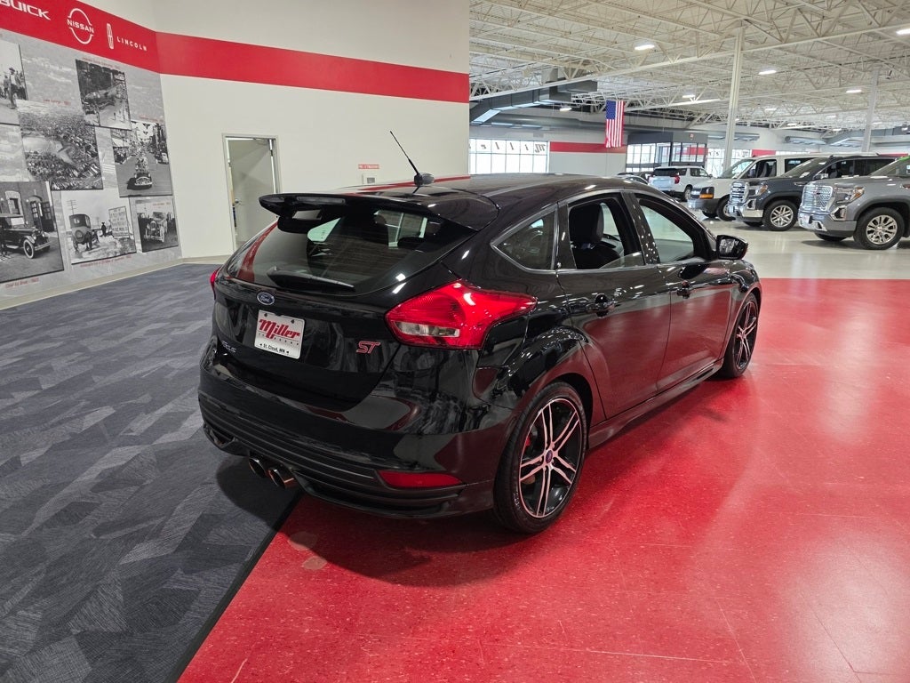 2018 Ford Focus ST