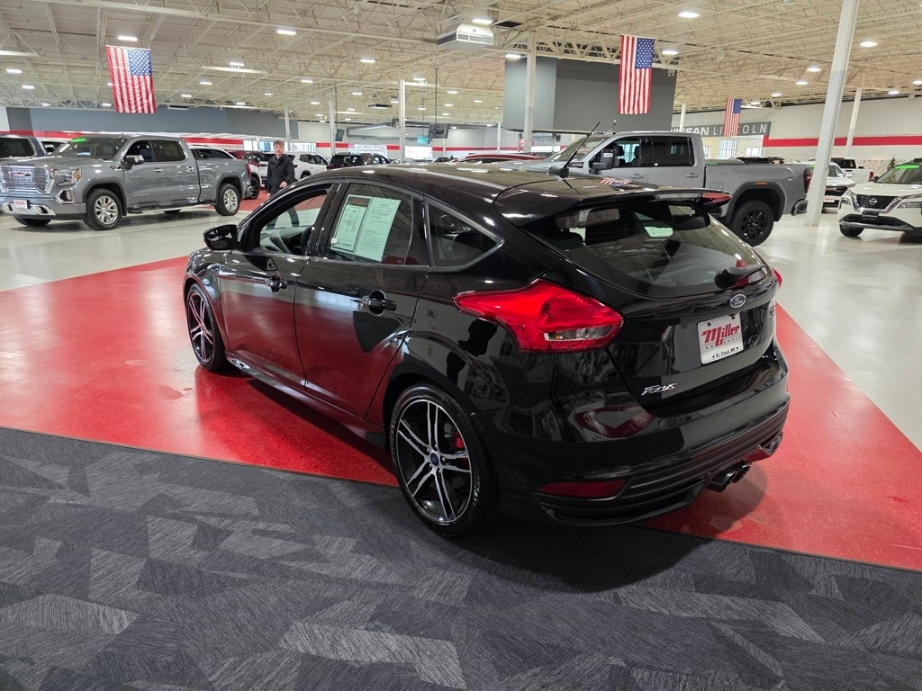 2018 Ford Focus ST