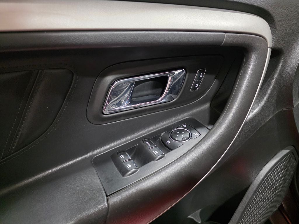 2018 Ford Taurus SEL