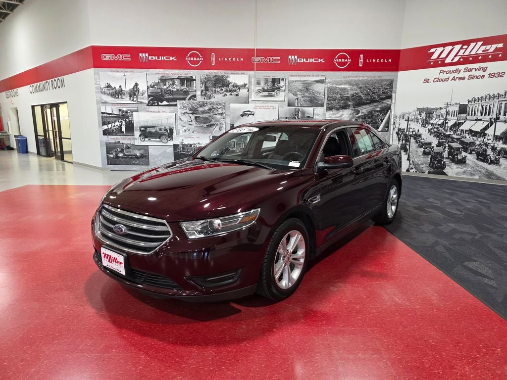 2018 Ford Taurus SEL