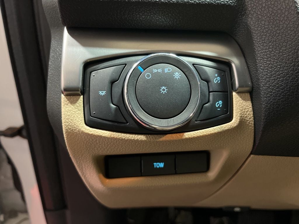 2017 Ford Explorer Base