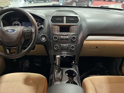 2017 Ford Explorer Base