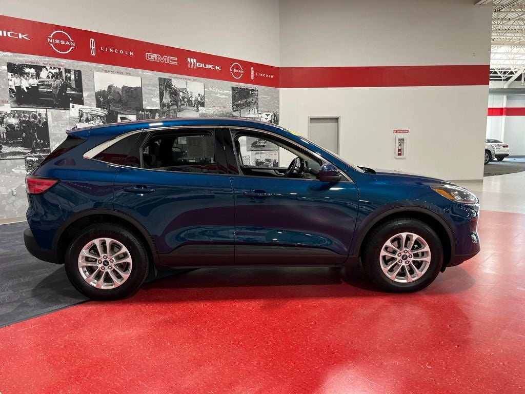 Used 2020 Ford Escape SE with VIN 1FMCU9G60LUC76655 for sale in St. Cloud, Minnesota