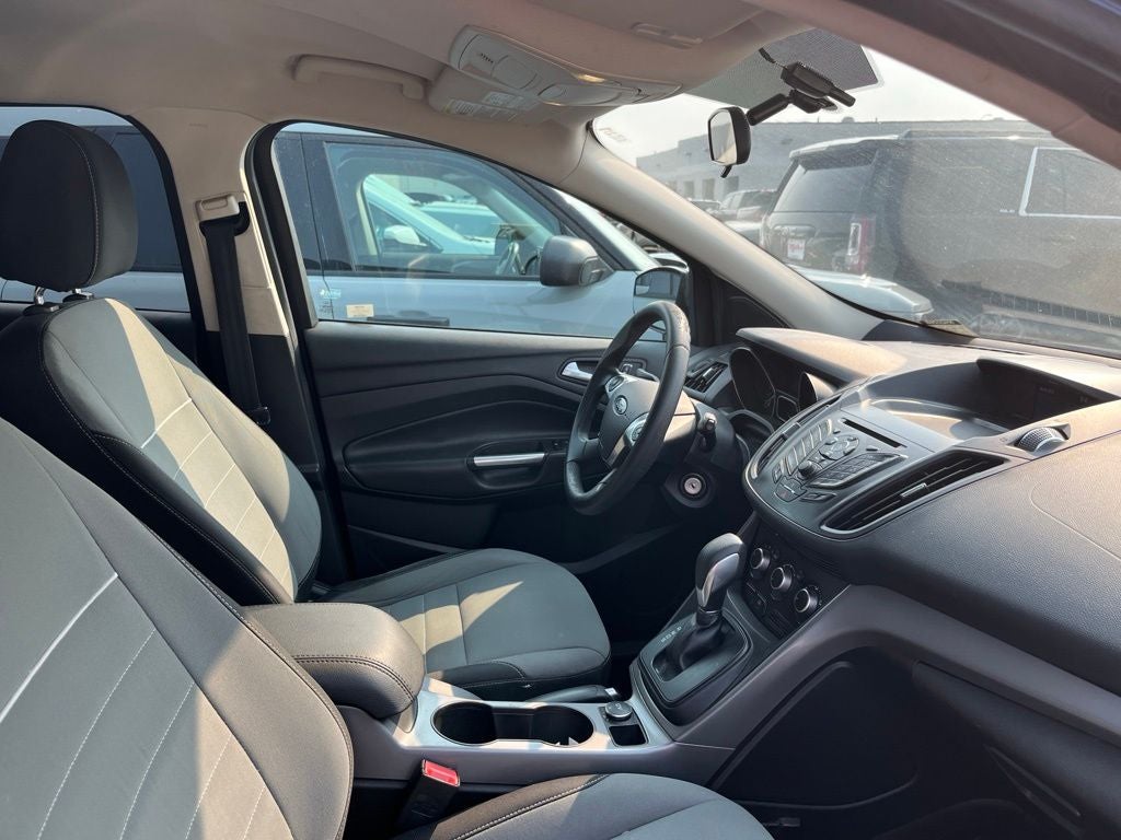 Used 2015 Ford Escape SE with VIN 1FMCU9GX7FUB49415 for sale in St. Cloud, Minnesota