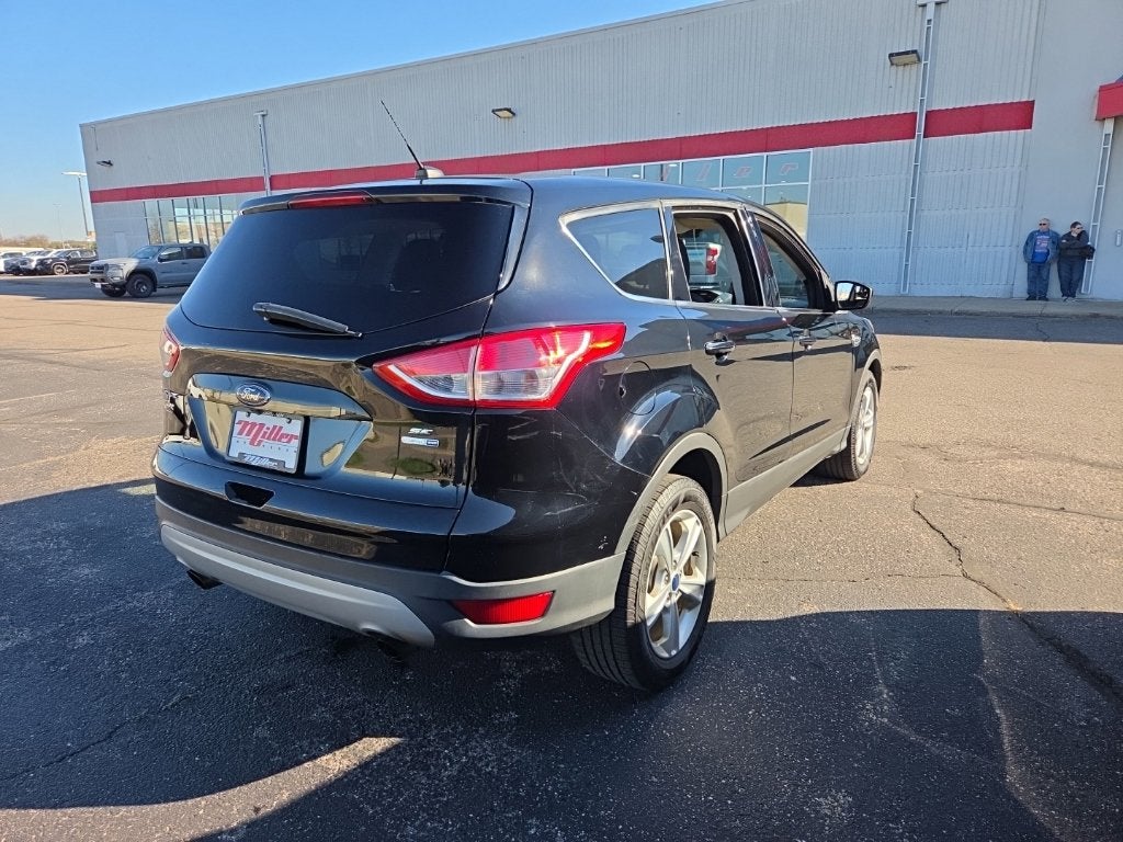 Used 2016 Ford Escape SE with VIN 1FMCU9GXXGUA11191 for sale in St. Cloud, Minnesota