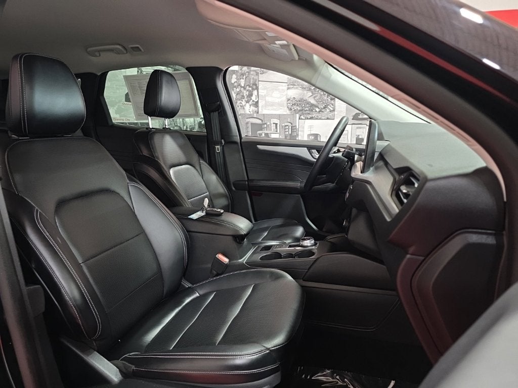 2025 Ford Escape Platinum Carbravo GM CPO