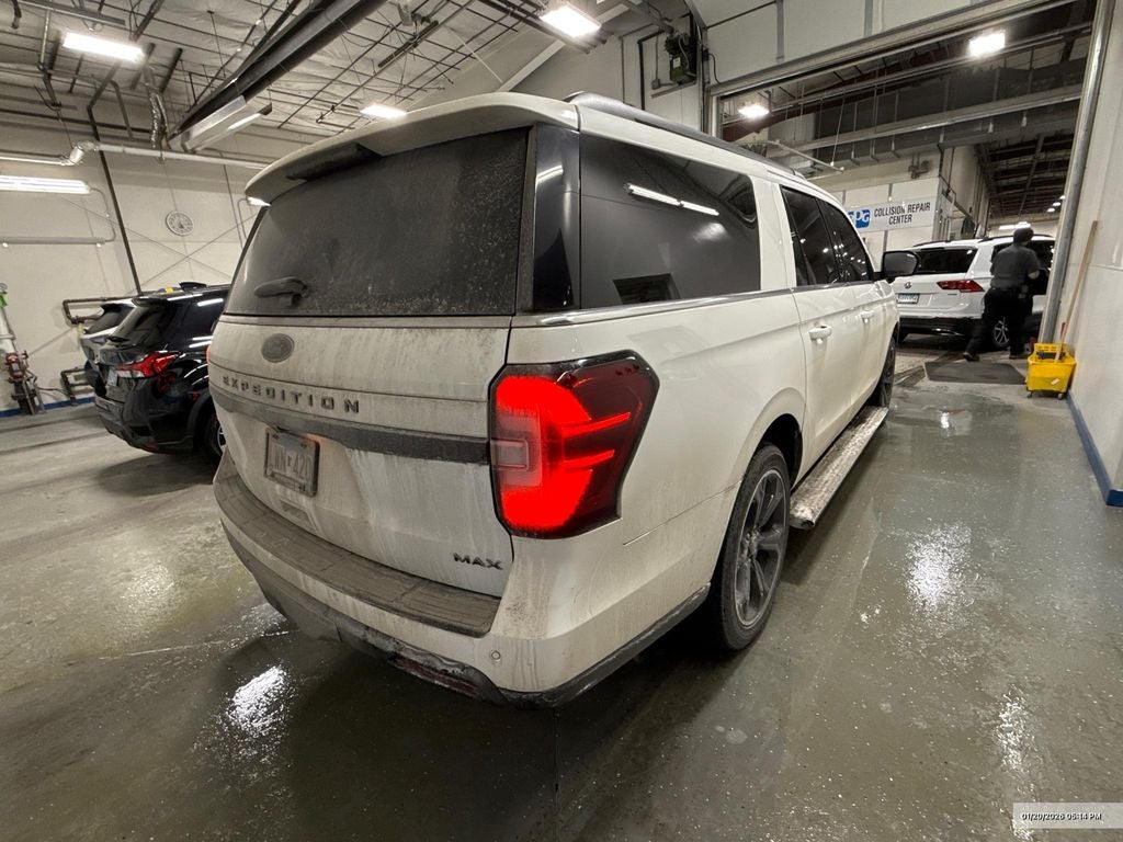 Used 2022 Ford Expedition Limited with VIN 1FMJK2AT7NEA11747 for sale in St. Cloud, Minnesota