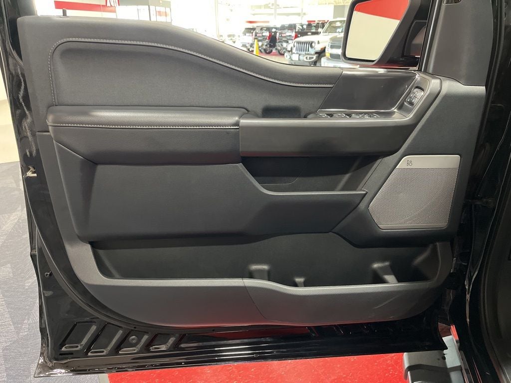 2025 Ford F-150 Lariat - Photo 12