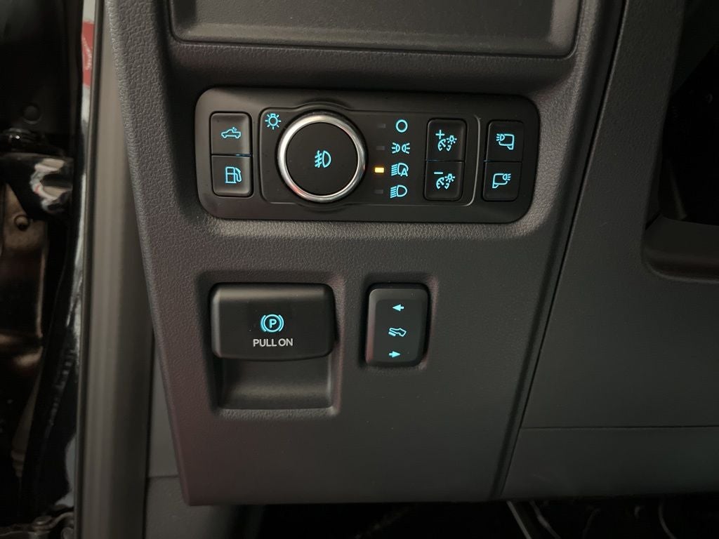 2025 Ford F-150 Lariat - Photo 14