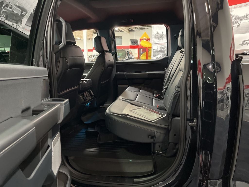 2025 Ford F-150 Lariat - Photo 16