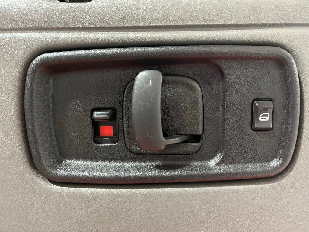 2016 Chevrolet Express 2500 LS Passenger