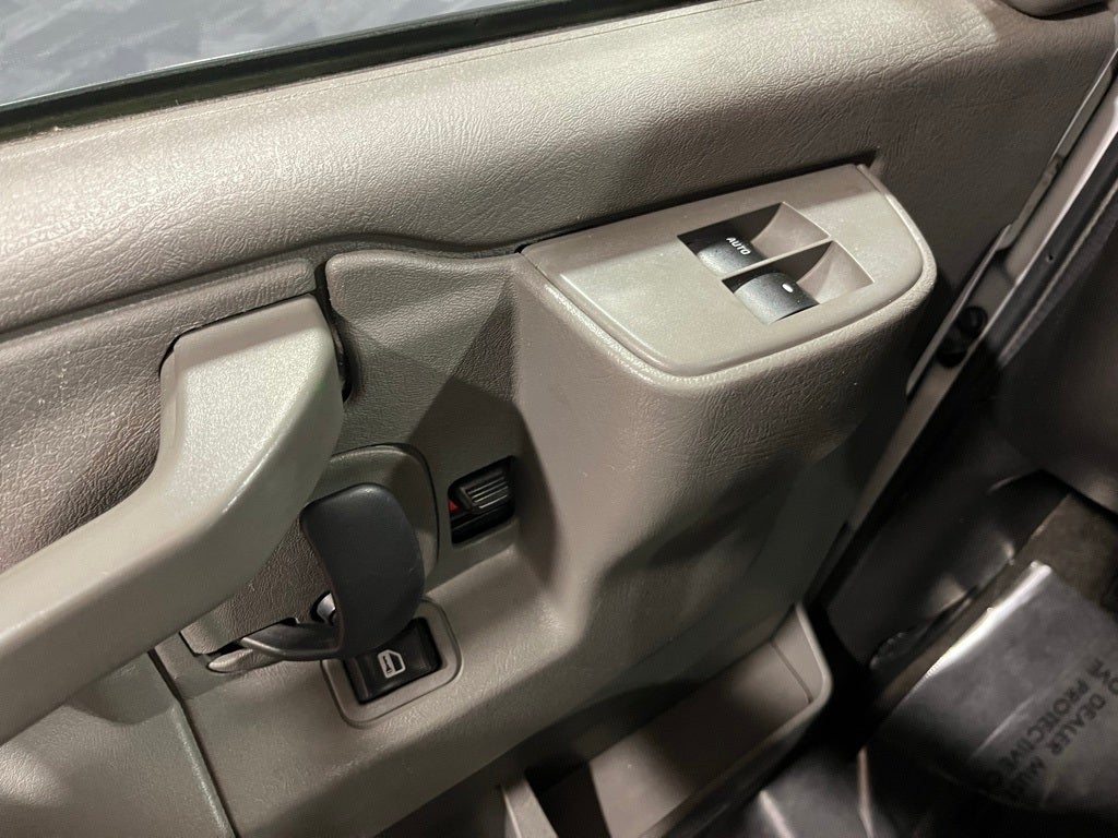 2016 Chevrolet Express 2500 LS Passenger