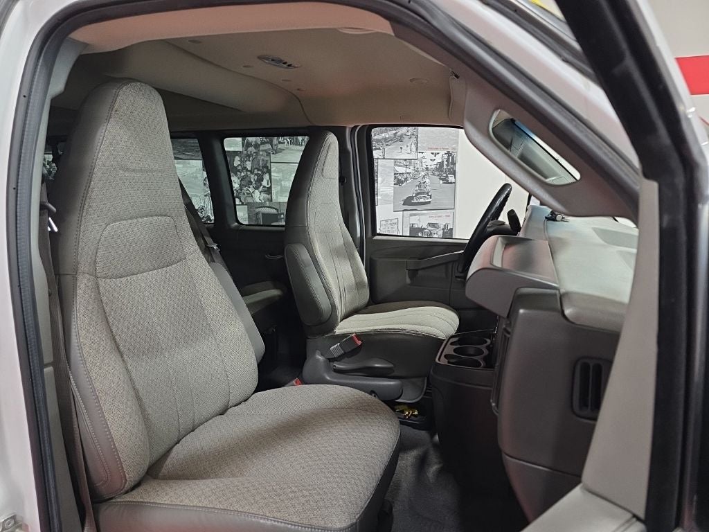 2023 Chevrolet Express 3500 LS CarBravo Certified