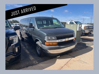 2017 Chevrolet Express 3500 LT Passenger