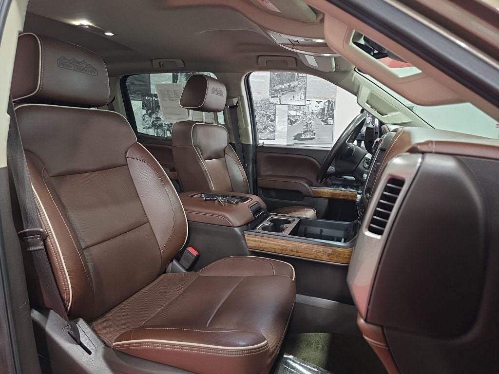2015 Chevrolet Silverado 3500HD High Country