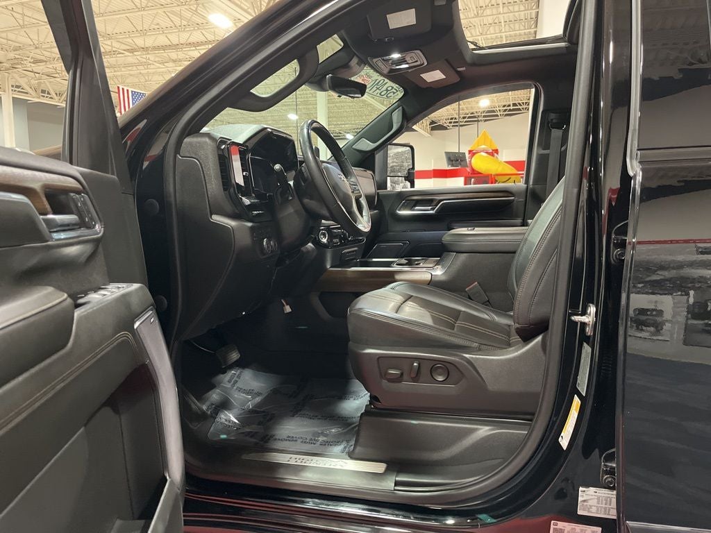 2024 Chevrolet Silverado 3500HD High Country