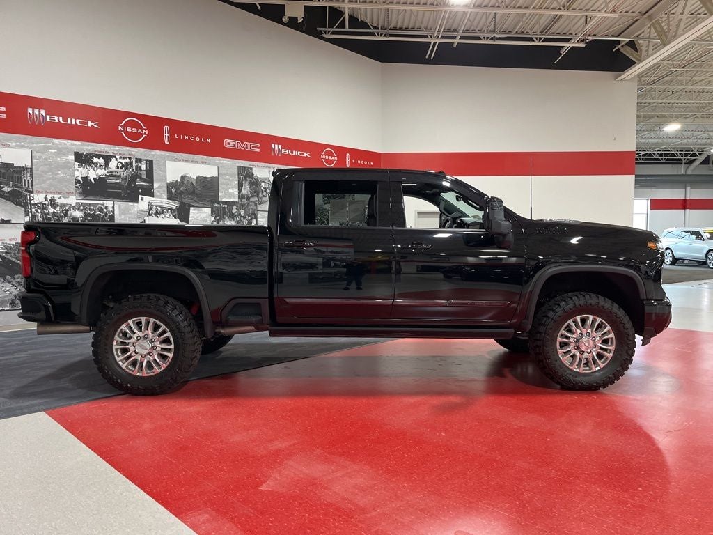 Used 2024 Chevrolet Silverado 3500HD High Country with VIN 1GC4YVEY7RF159372 for sale in St. Cloud, Minnesota