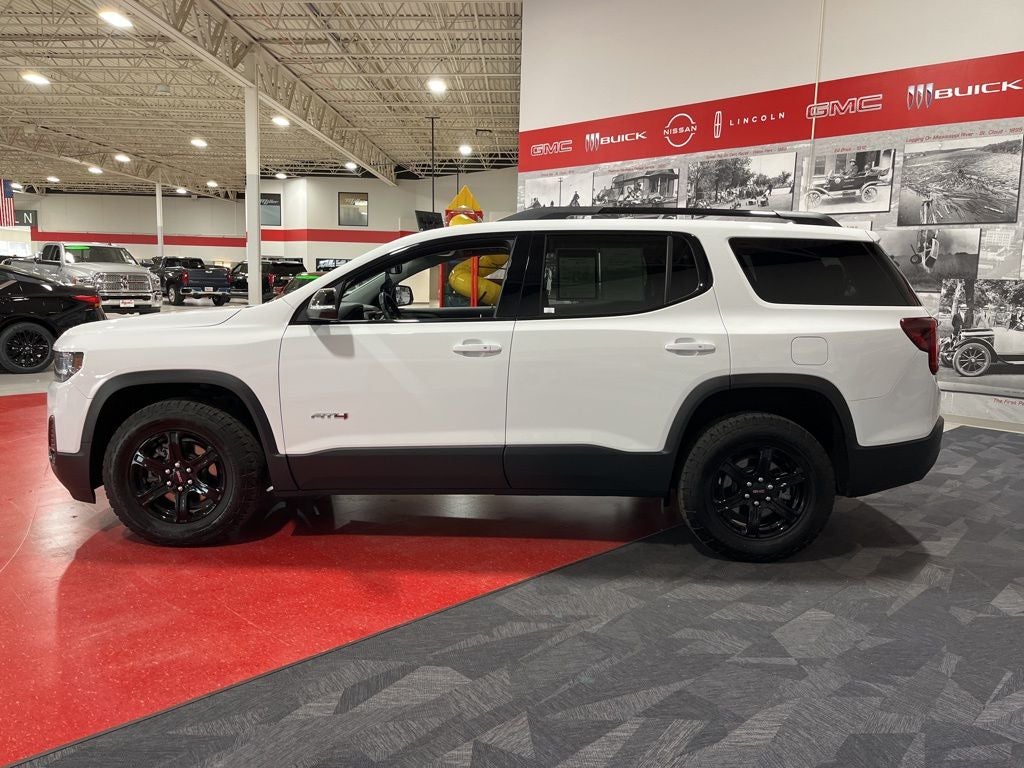 2023 GMC Acadia AT4