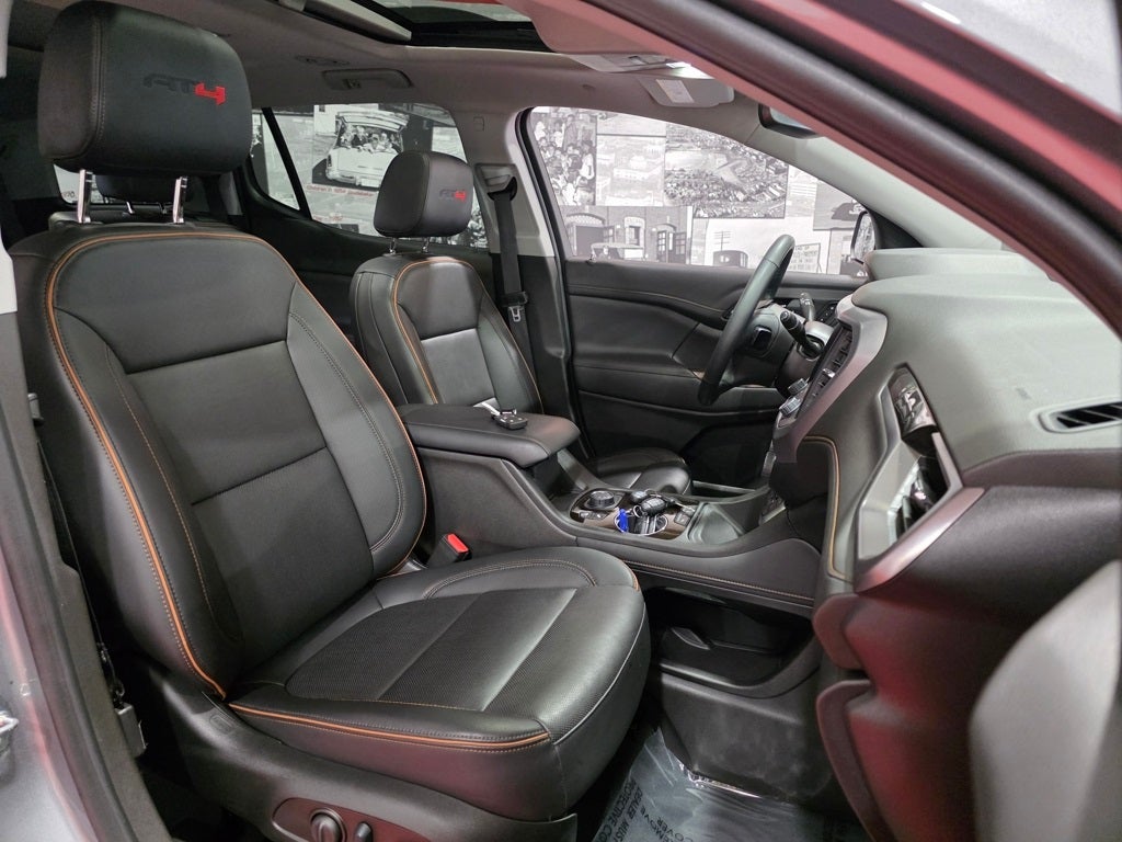 2023 GMC Acadia AT4