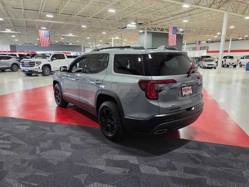 2023 GMC Acadia AT4