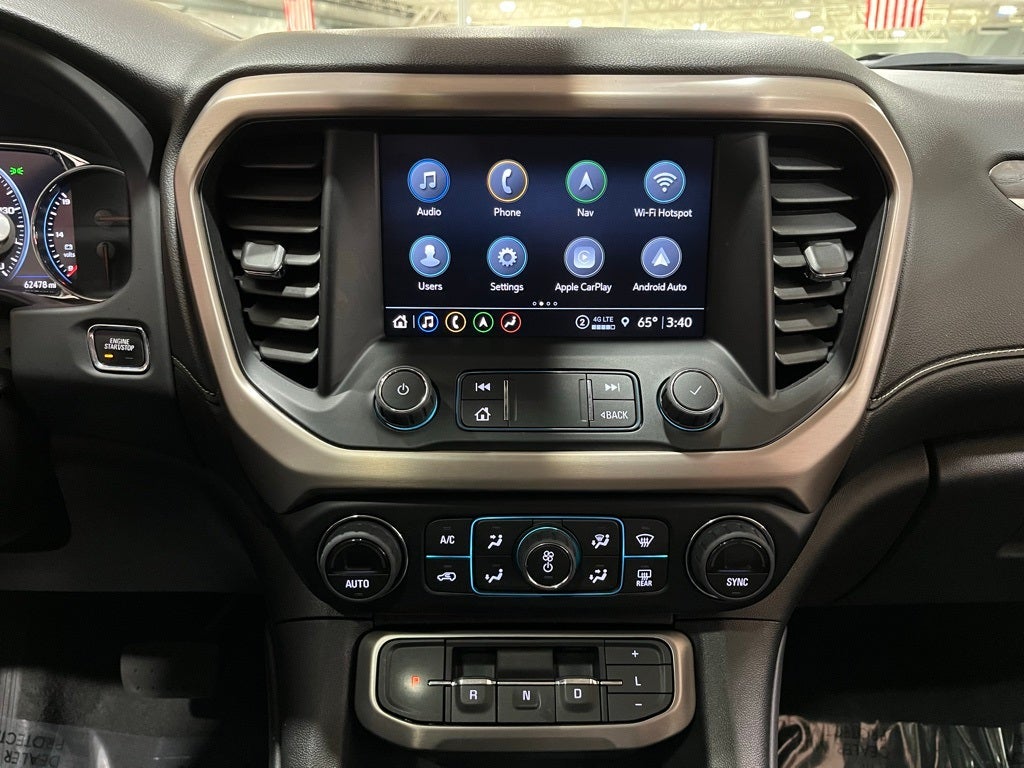 2023 GMC Acadia Denali