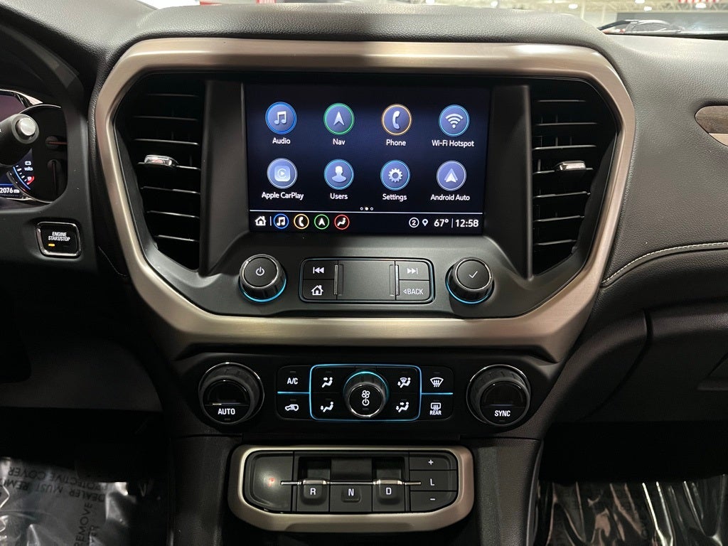 2023 GMC Acadia Denali
