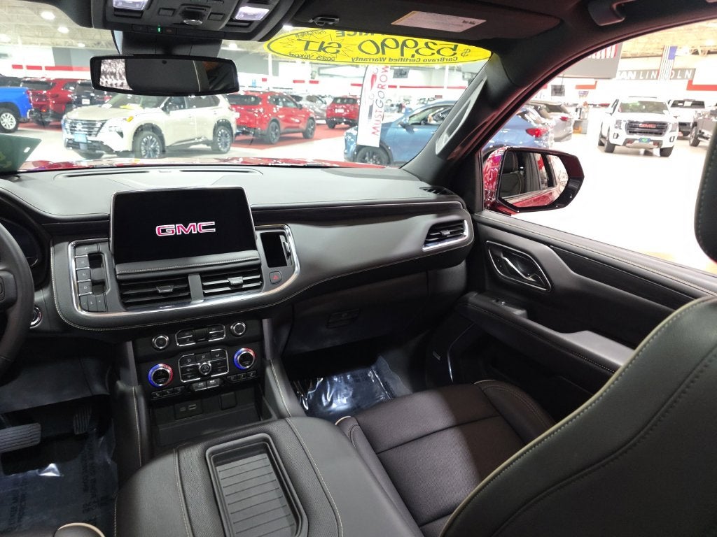 2023 GMC Yukon SLT - Photo 18