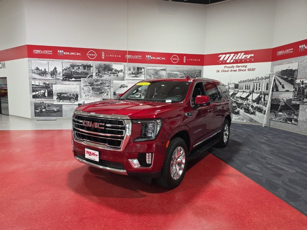 2023 GMC Yukon SLT - Photo 8