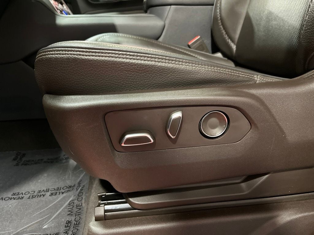 2021 GMC Yukon Denali - Photo 17