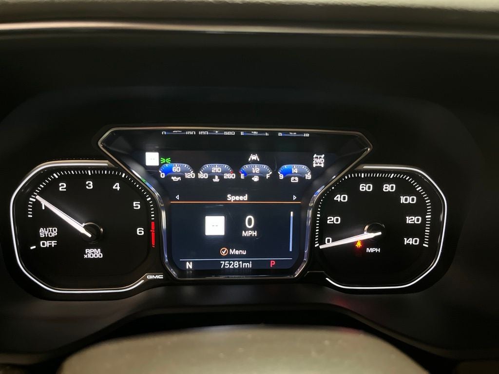 2021 GMC Yukon Denali - Photo 28
