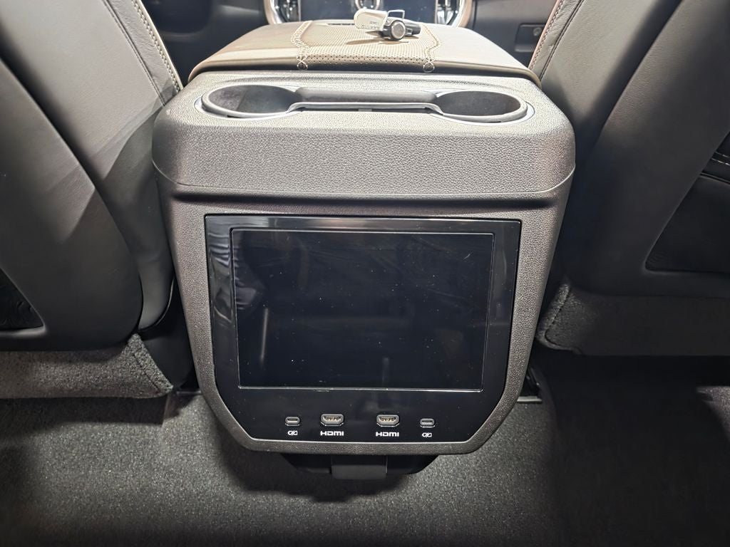 2025 GMC Yukon Denali Ultimate