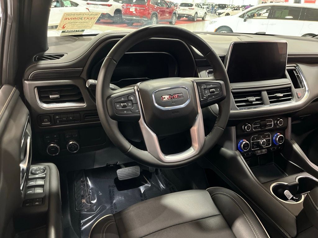 2024 GMC Yukon XL SLT Carbravo Certified