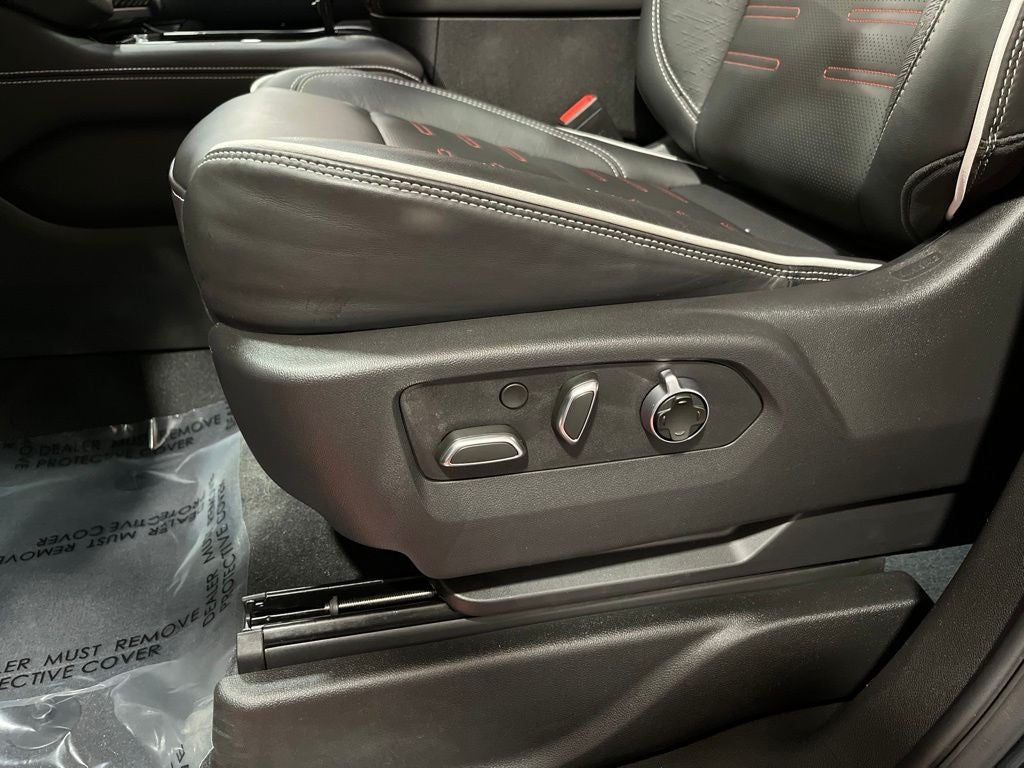 2025 GMC Yukon AT4 Ultimate CarBravo Certified