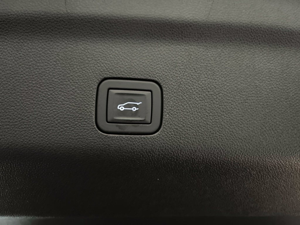 2025 GMC Yukon AT4 Ultimate CarBravo Certified