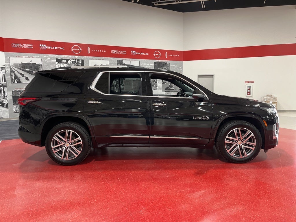 2022 Chevrolet Traverse High Country