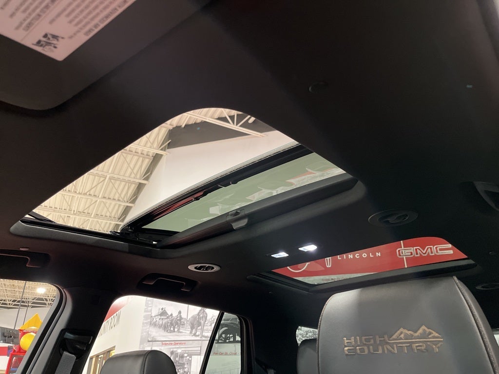 2022 Chevrolet Traverse High Country