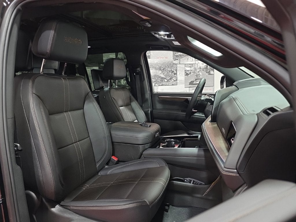 2026 Chevrolet Tahoe High Country Carbravo GM CPO