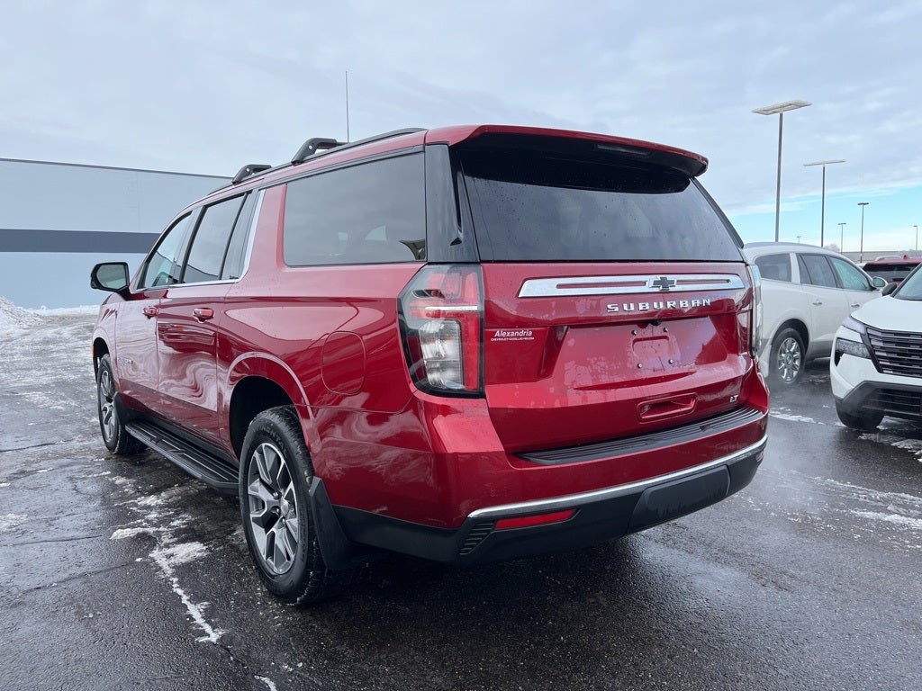 2024 Chevrolet Suburban LT