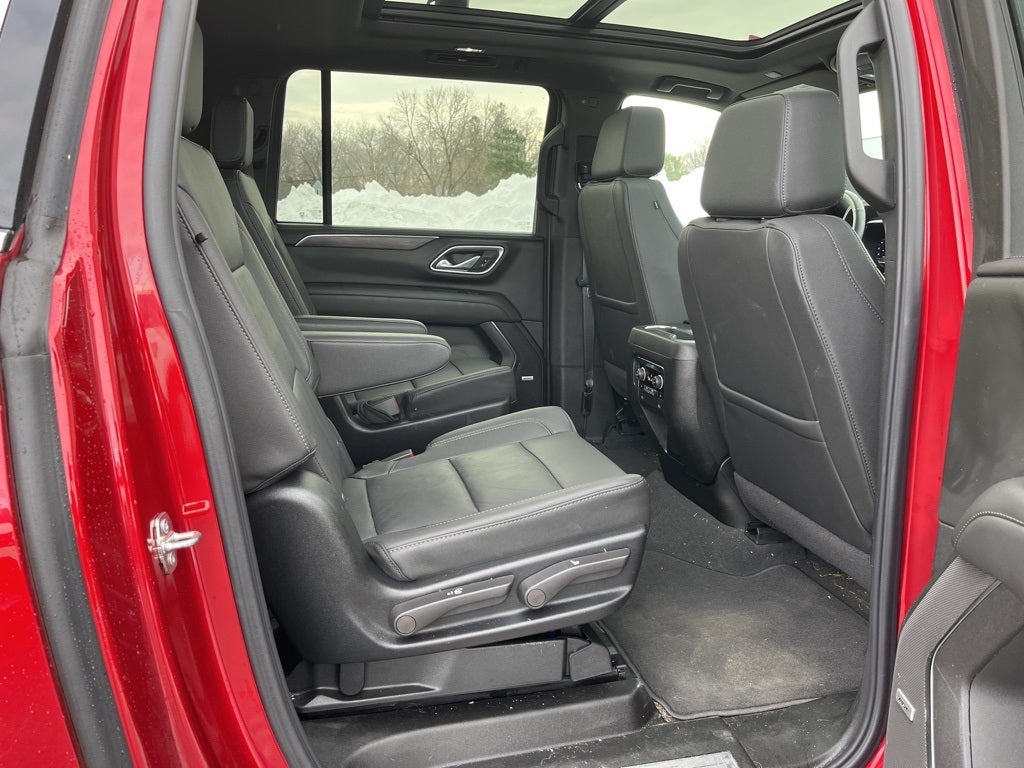 2024 Chevrolet Suburban LT