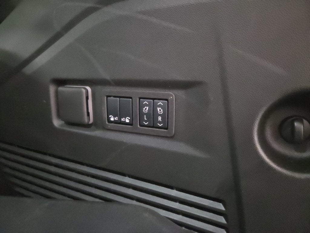 2024 Chevrolet Tahoe LT Carbravo Certified