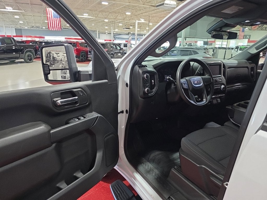 2024 GMC Sierra 2500HD Pro