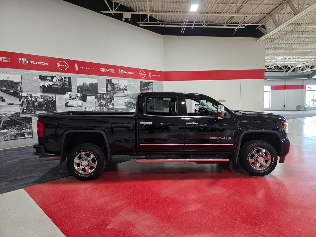 2017 GMC Sierra 3500HD Denali