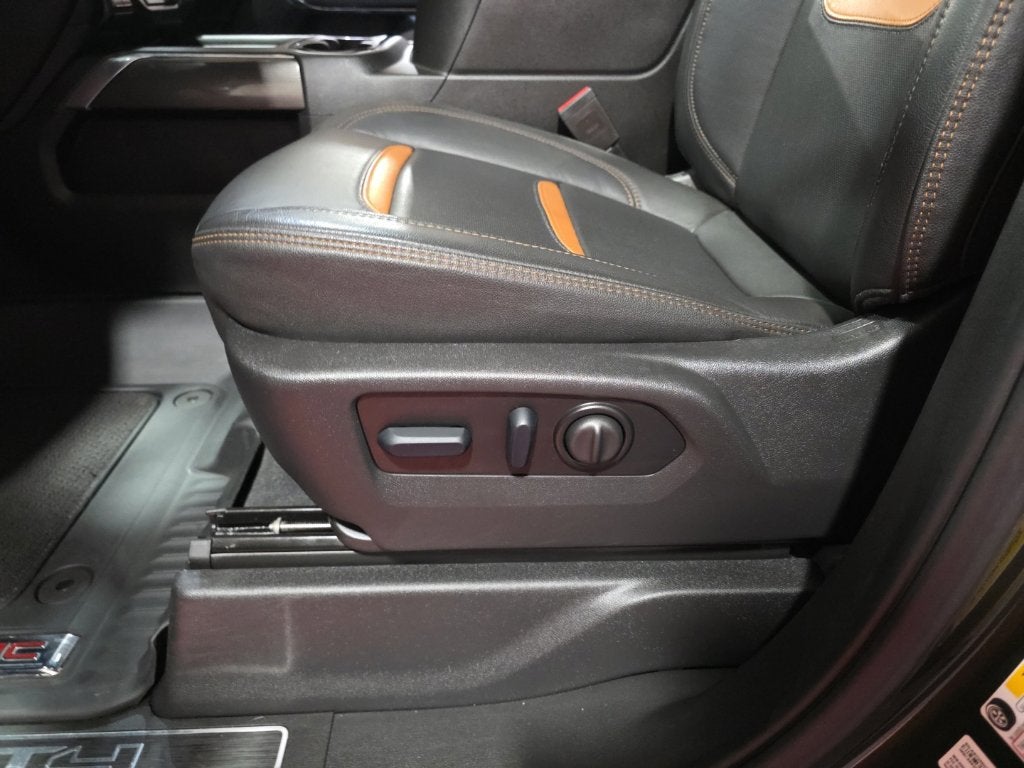 2023 GMC Sierra 2500HD AT4 - Photo 14